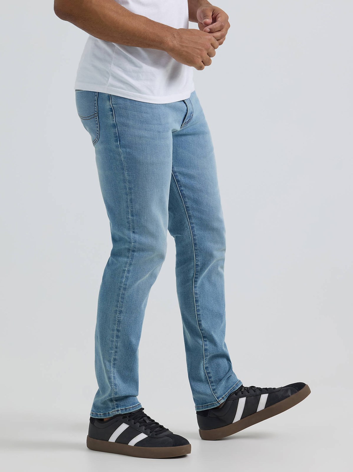 Men's Extreme Motion Regular Taper Jean - view 4
