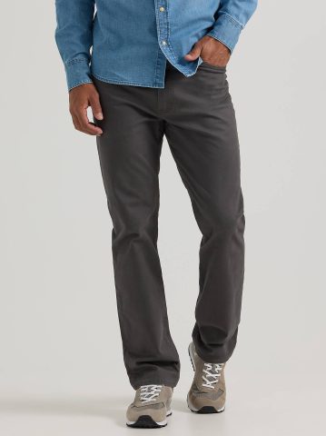 Men's Extreme Motion Relaxed Straight Twill Jean