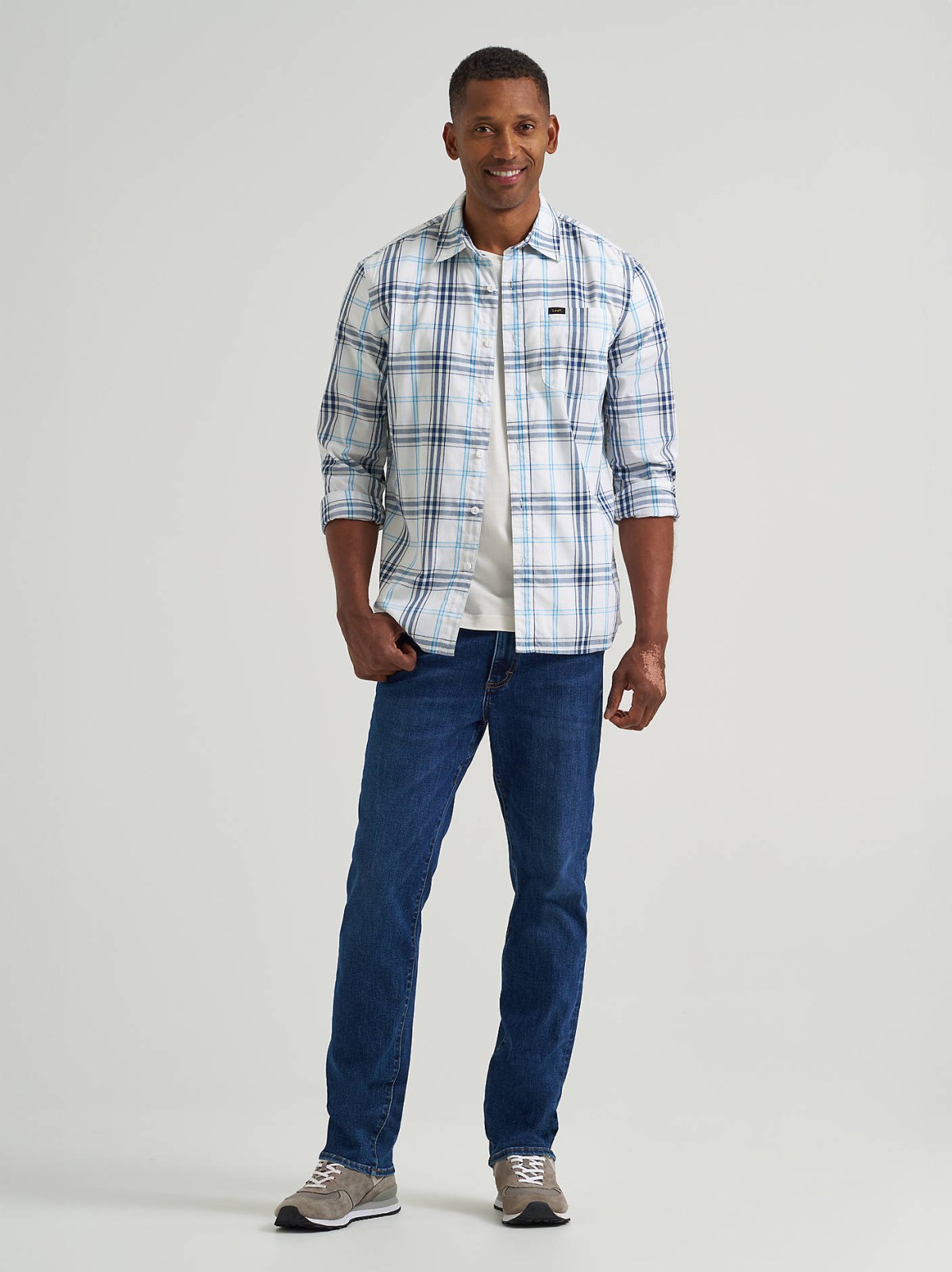 Men's Extreme Motion Slim Straight Leg Jean