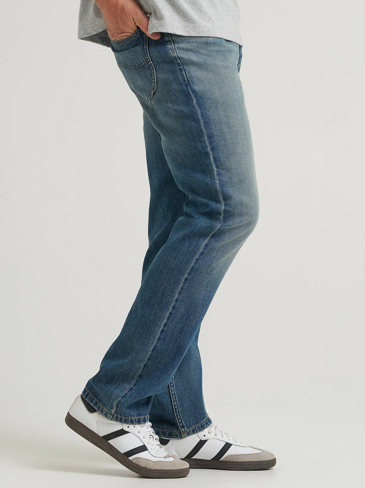Men's Legendary Regular Straight Jean with SoftAge™ - view 4