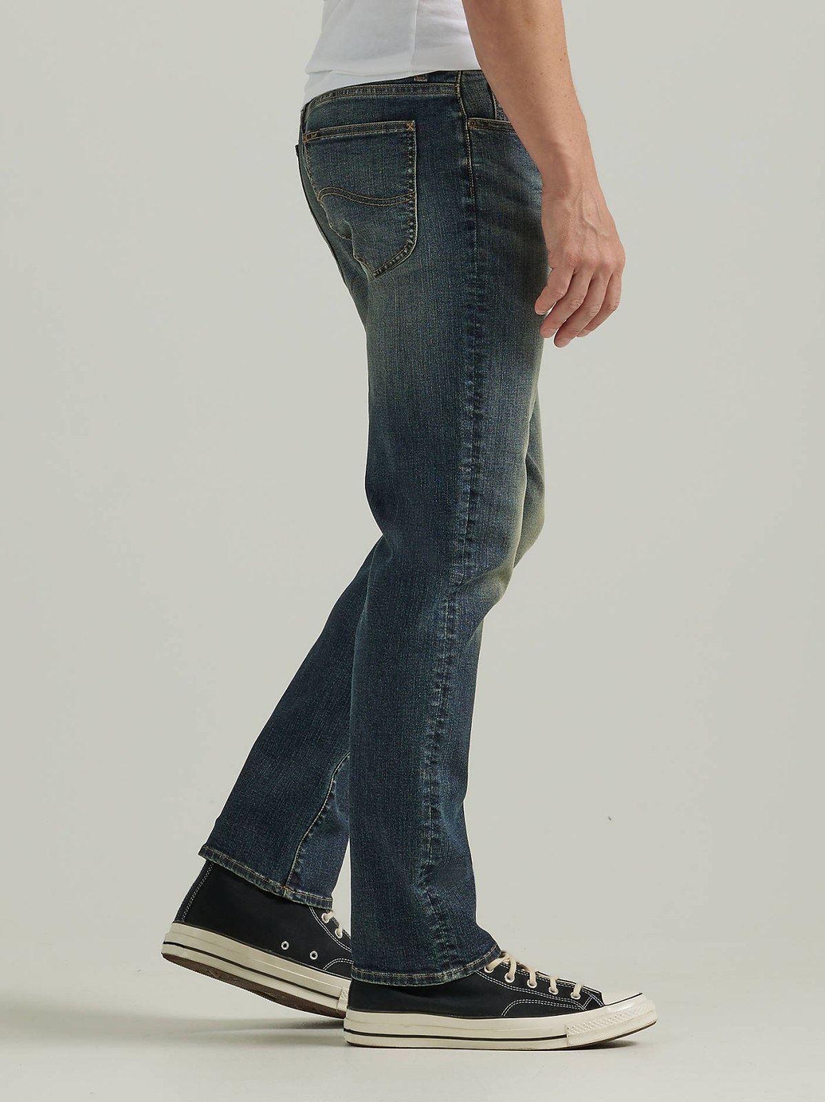Men's Extreme Motion Regular Fit Straight Leg Jean - view 4