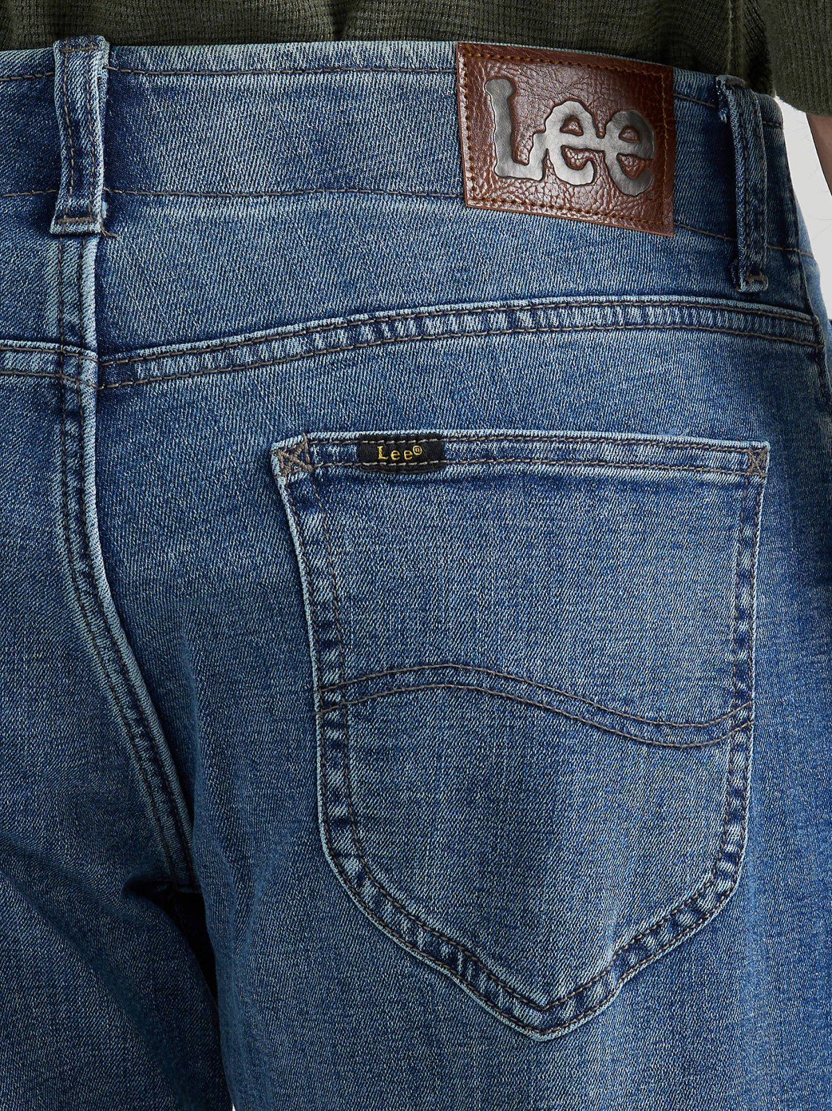Men's Extreme Motion MVP Straight Fit Tapered Jean - view 5