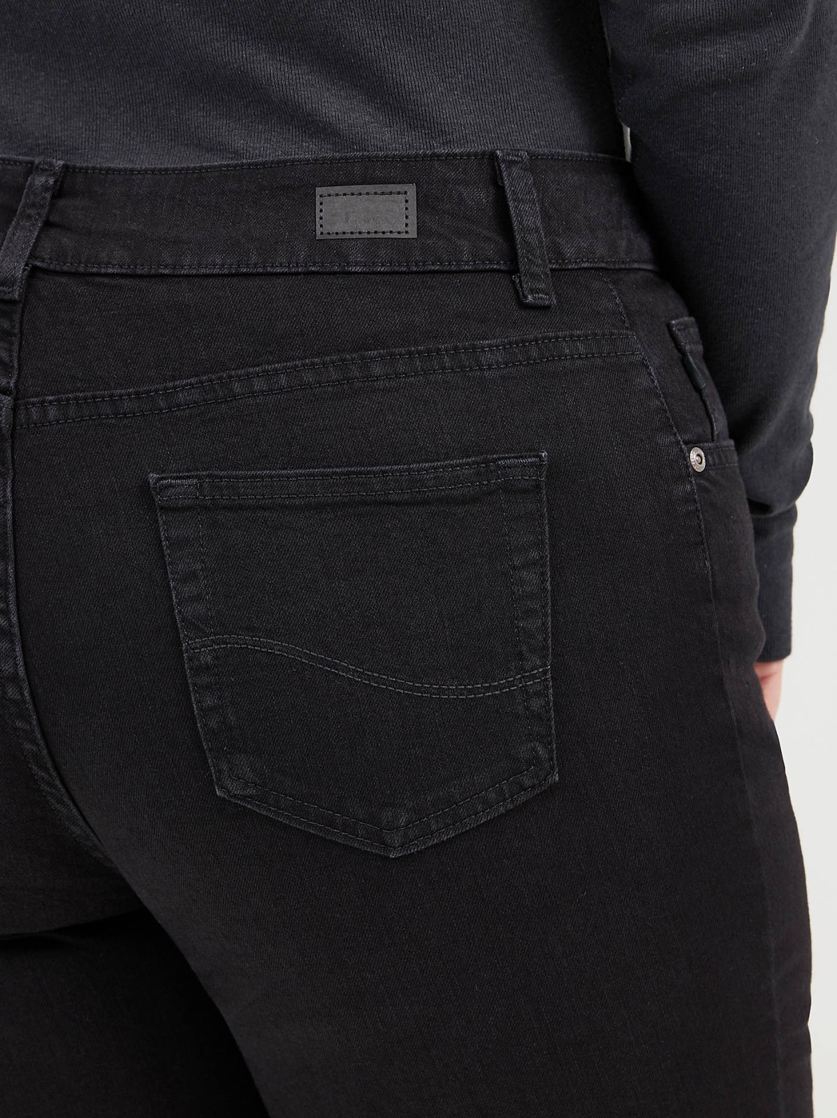 Women’s Stretch Relaxed Fit Straight Leg Jean (Plus) - view 5