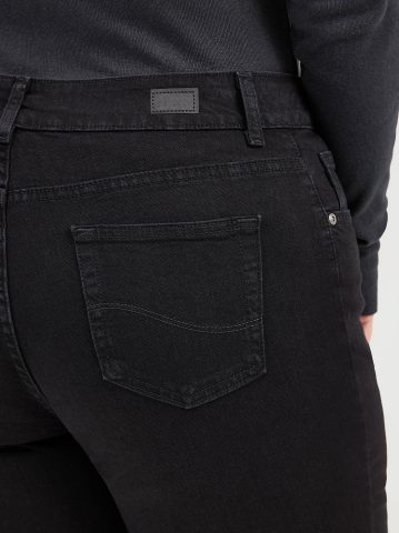 Women’s Stretch Relaxed Fit Straight Leg Jean (Plus)
