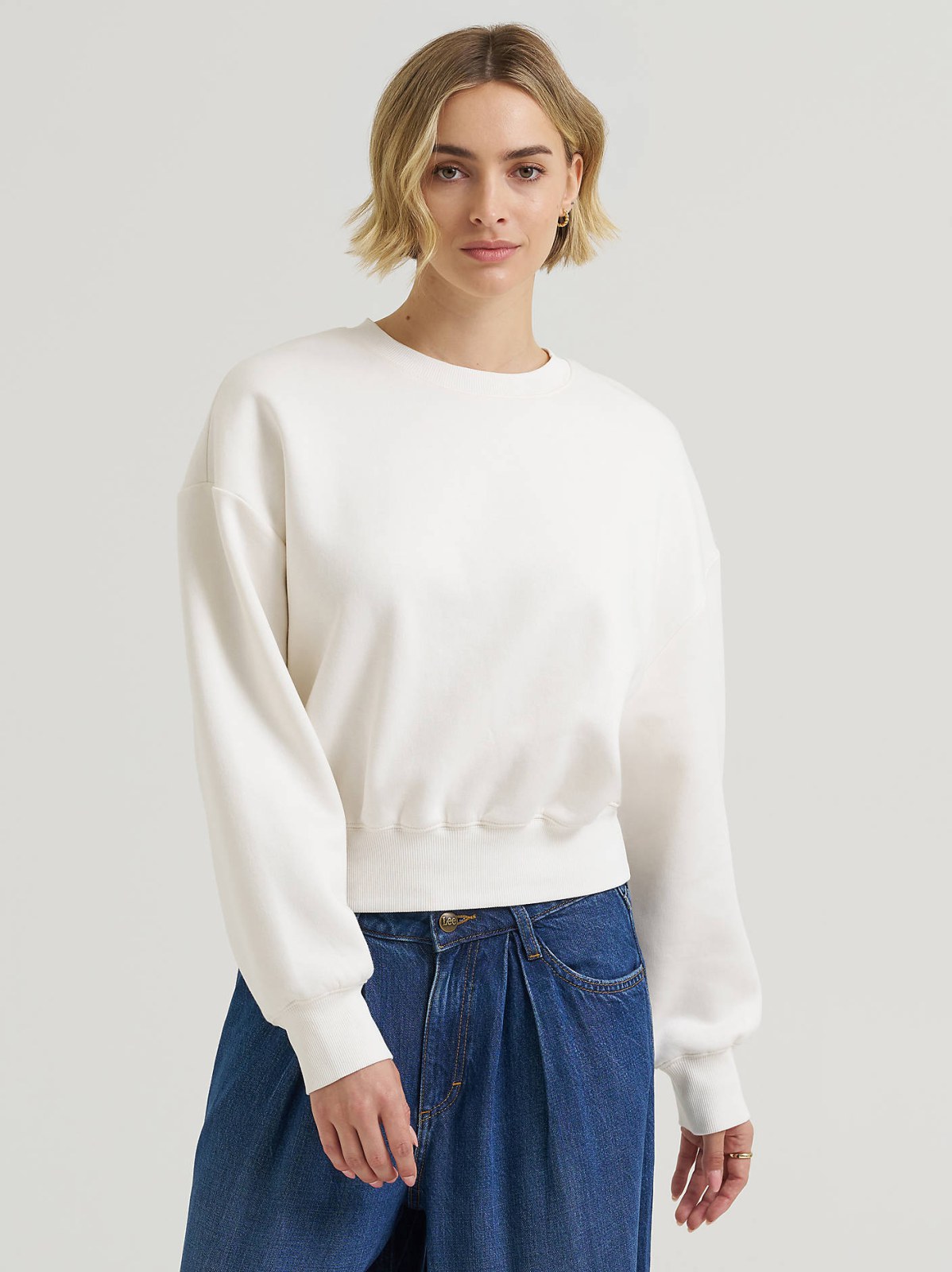 Women's Solid Crew Neck Sweatshirt