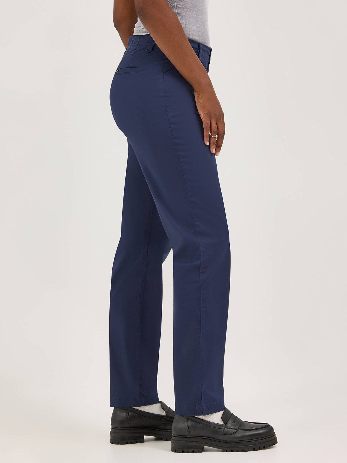 Women's Legendary Chino Pant - view 4