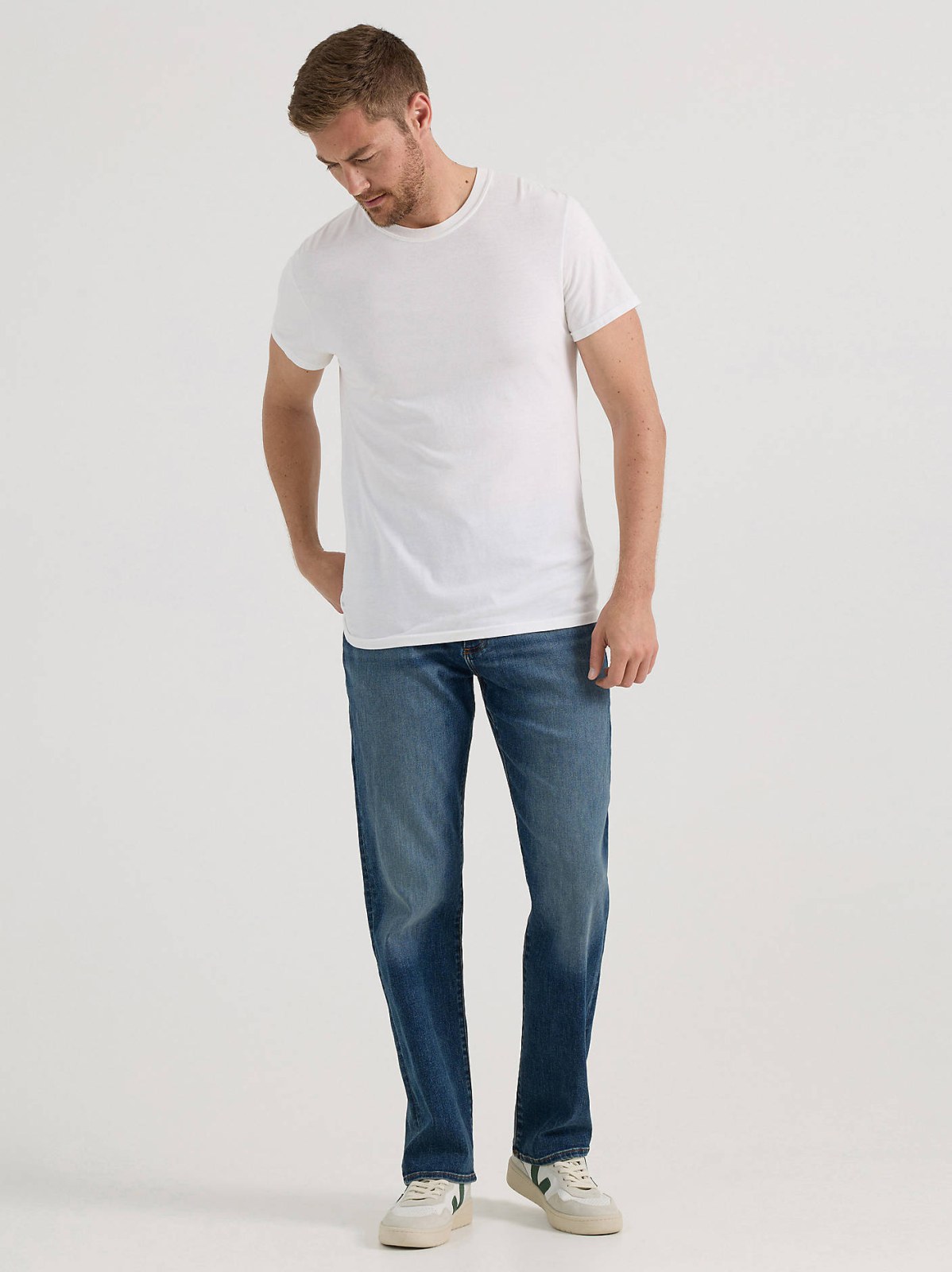 Men's Extreme Motion Relaxed Straight Jean