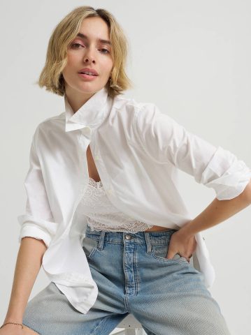 Women's Classic Pocketless Button Down Shirt — alternate view