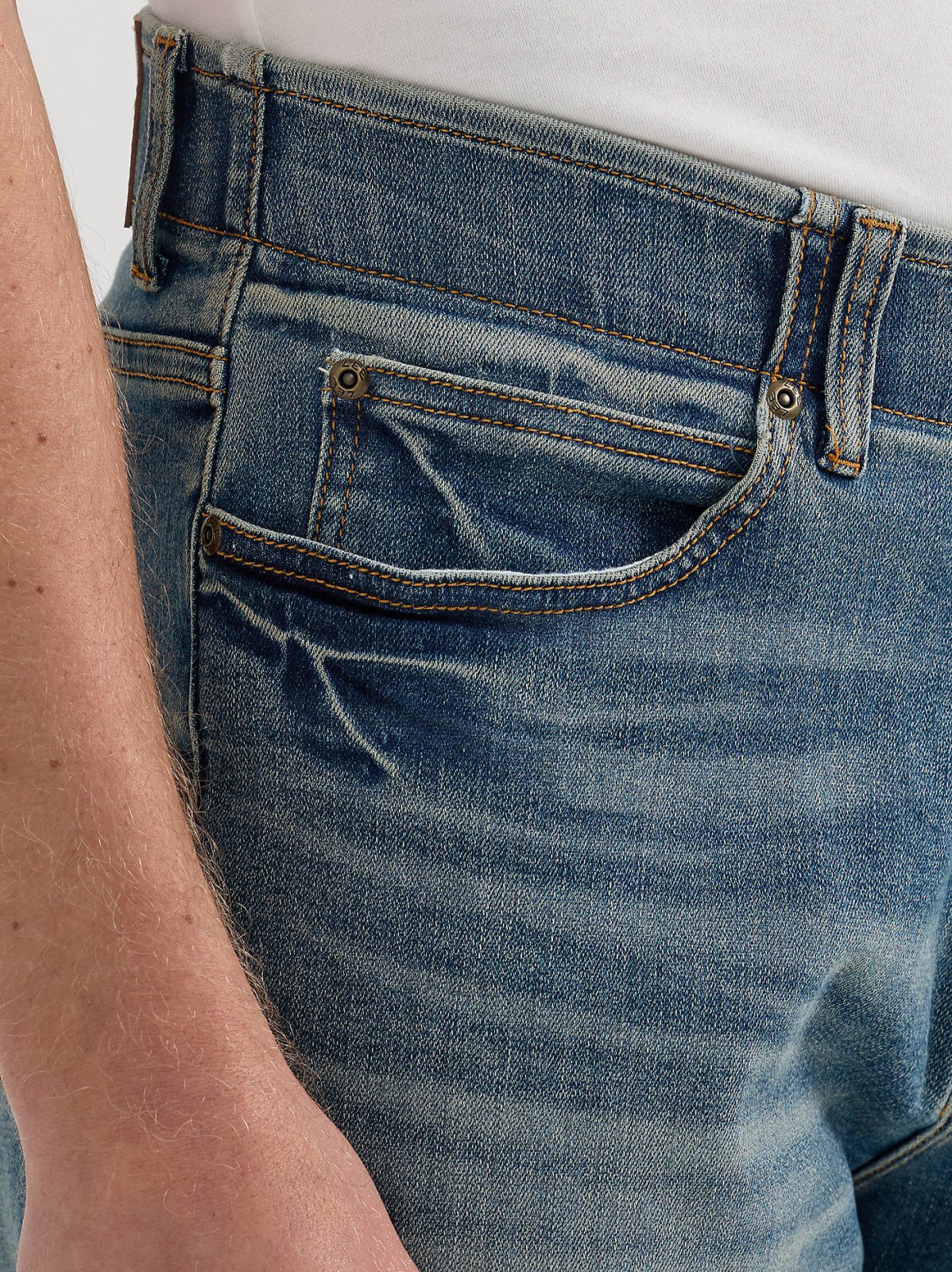 Men's Extreme Motion Relaxed Straight Jean - view 6