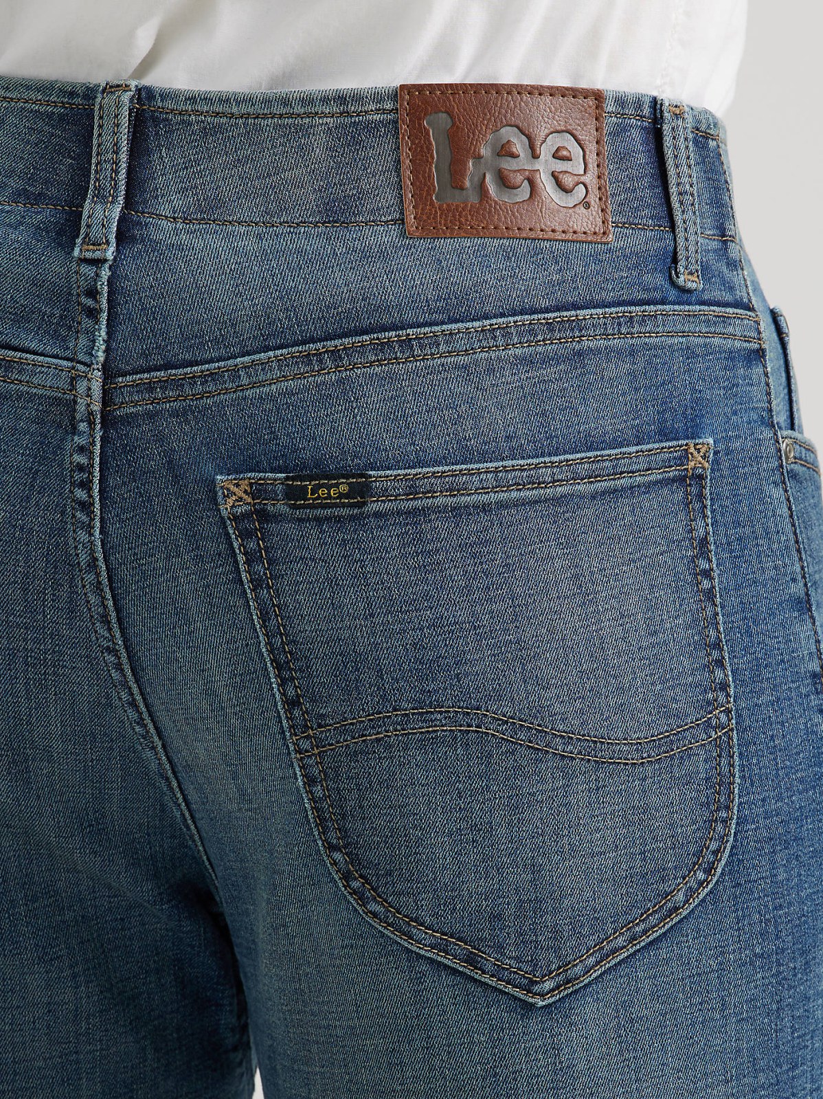 Men's Extreme Motion MVP Relaxed Straight Jean - view 5