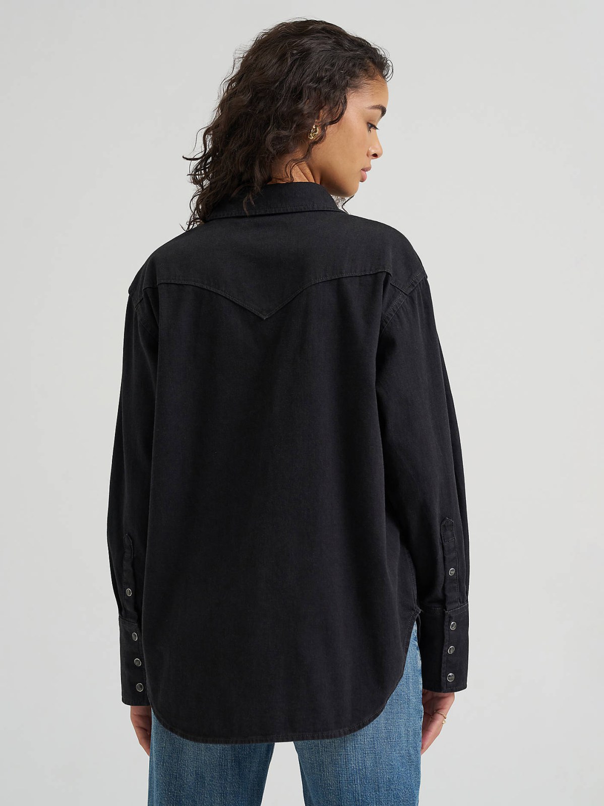 Women's Relaxed Essential Western Shirt - view 2