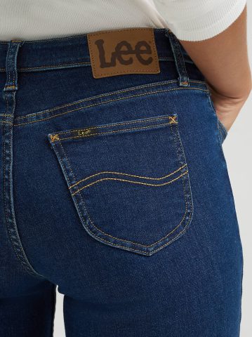 Women's Legendary Straight Jean