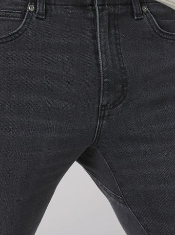 Men's Extreme Motion MVP Slim Fit Tapered Jean