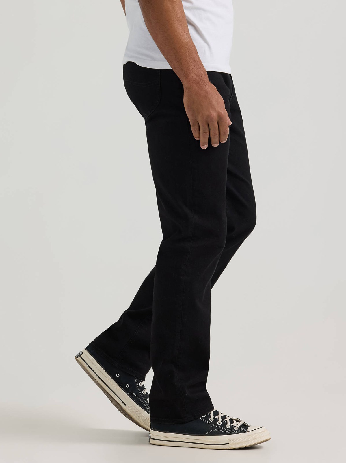 Men's Extreme Motion Relaxed Straight Jean - view 4