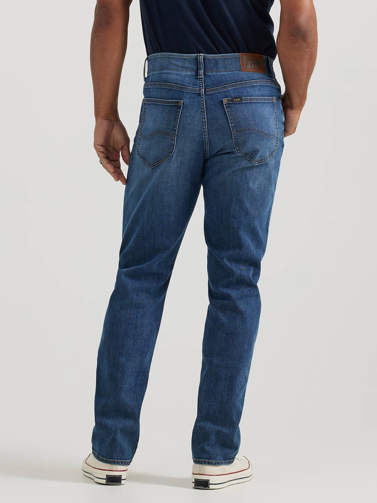 Men's Extreme Motion MVP Relaxed Straight Jean - view 4