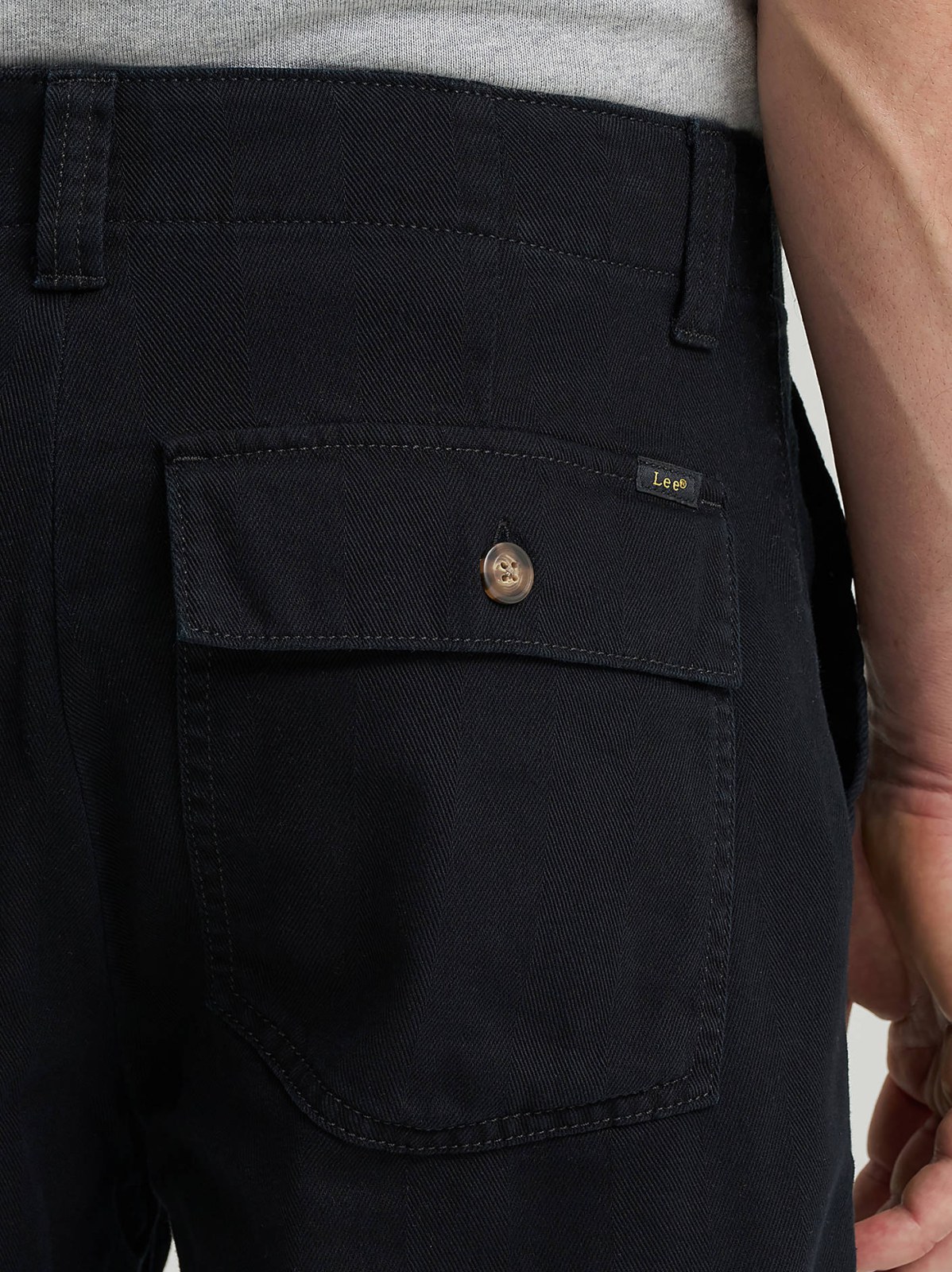 Men's Legendary Relaxed Utility Pant - view 6