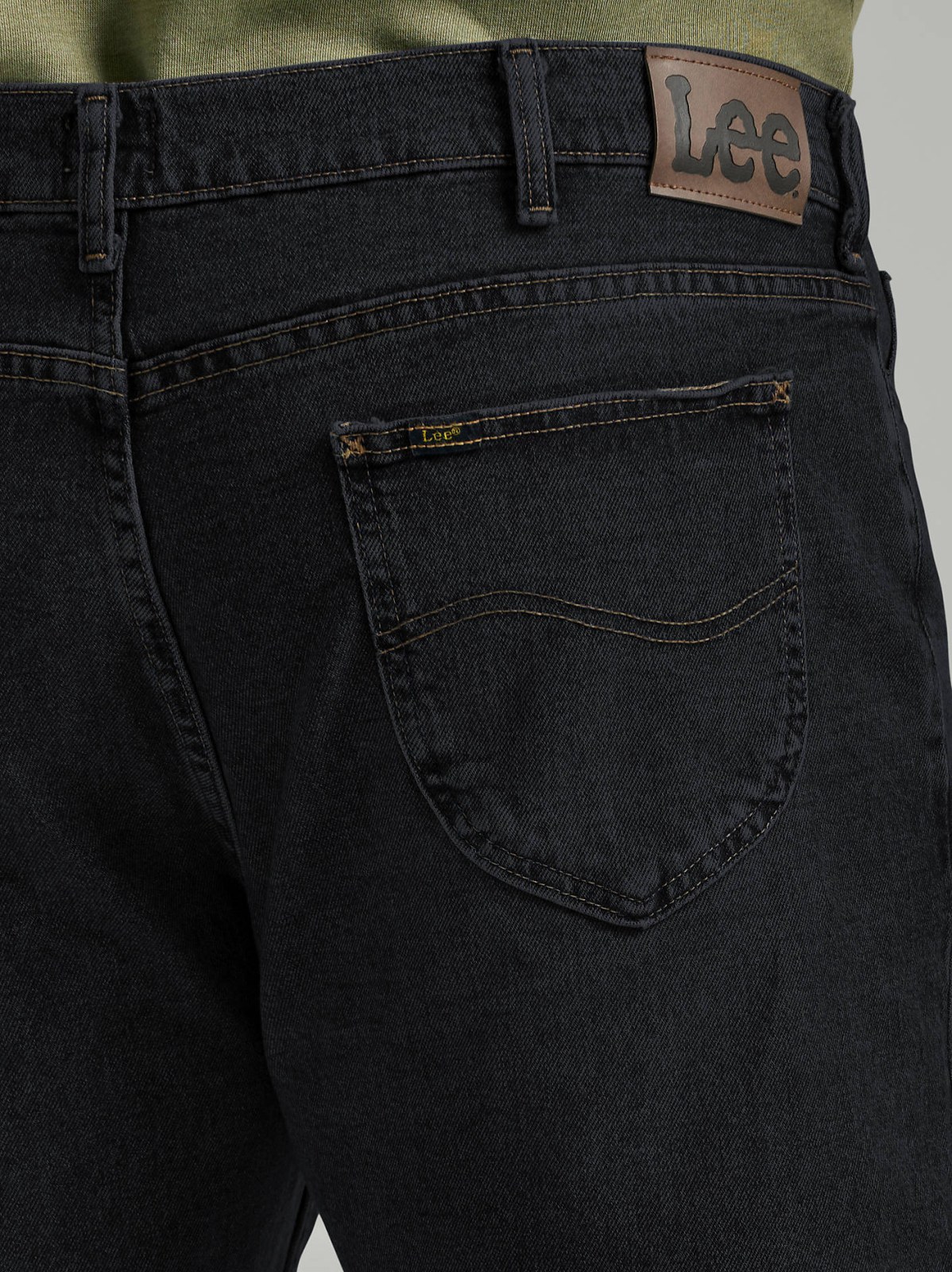 Men's Legendary Relaxed Straight Jean (Big &Tall) - view 6