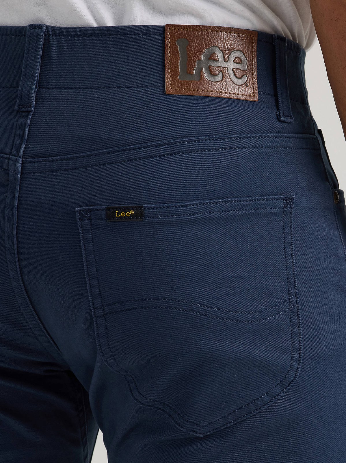 Men's Extreme Motion Slim Straight Twill Jean - view 5