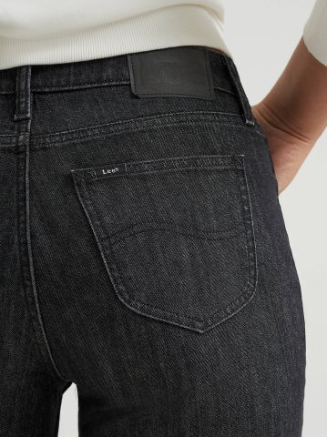 Women's Legendary Relaxed Straight Jean