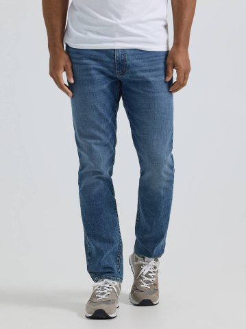 Men's Extreme Motion Regular Taper Jean