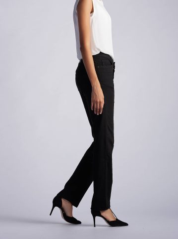 Women’s Stretch Relaxed Fit Straight Leg Jean