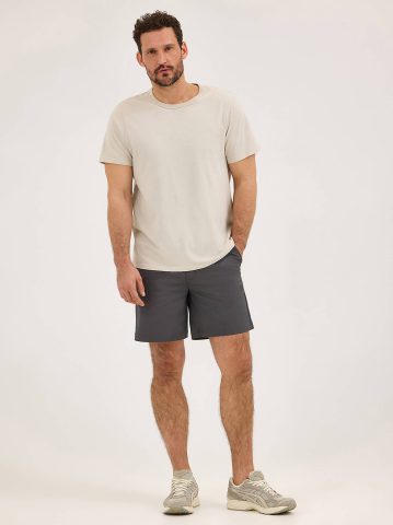 Men's Extreme Motion 7" Flat Front Short