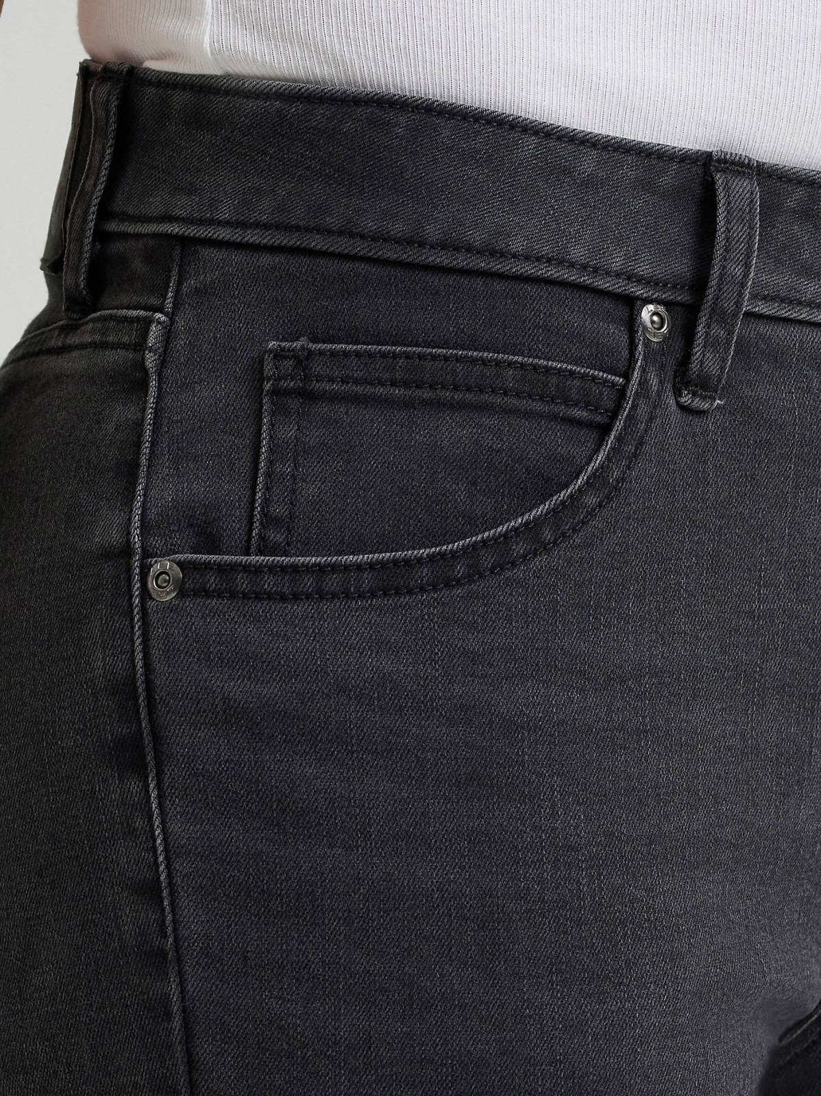 Women's Legendary Straight Denim Capri - view 6