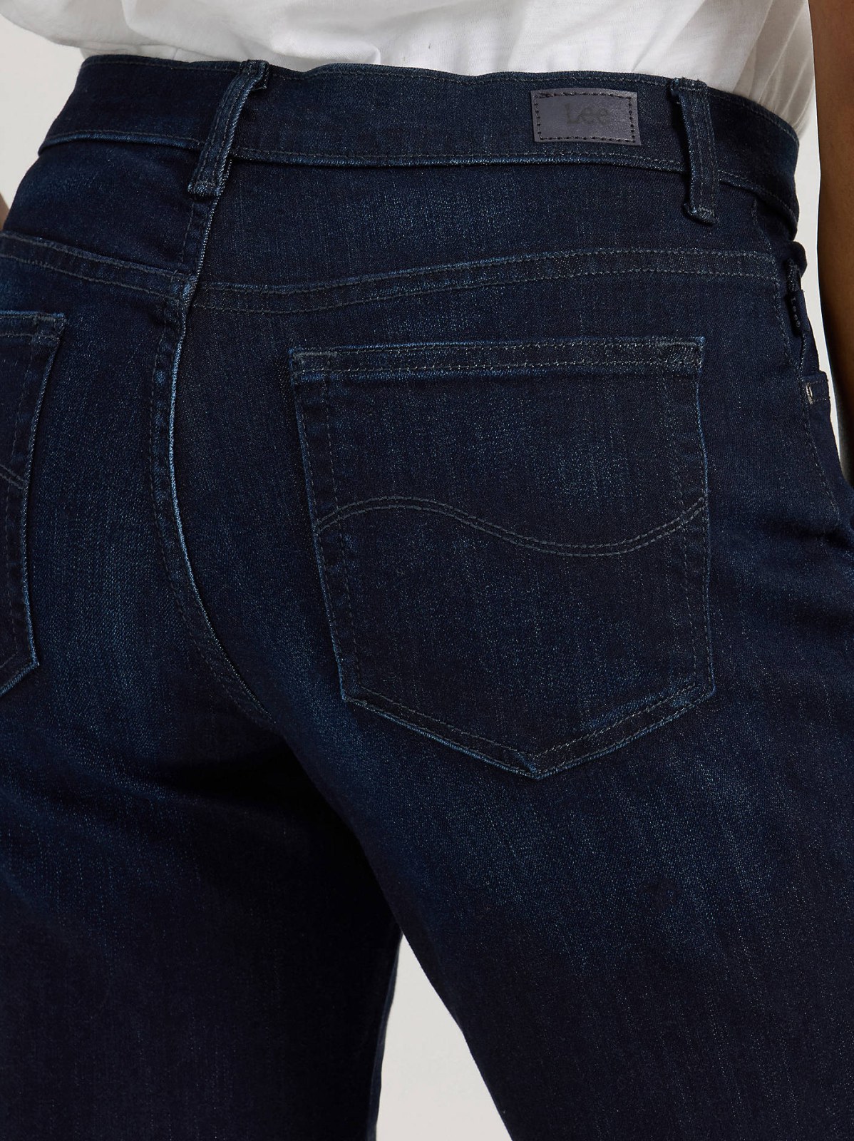 Women’s Stretch Relaxed Fit Straight Leg Jean - view 5