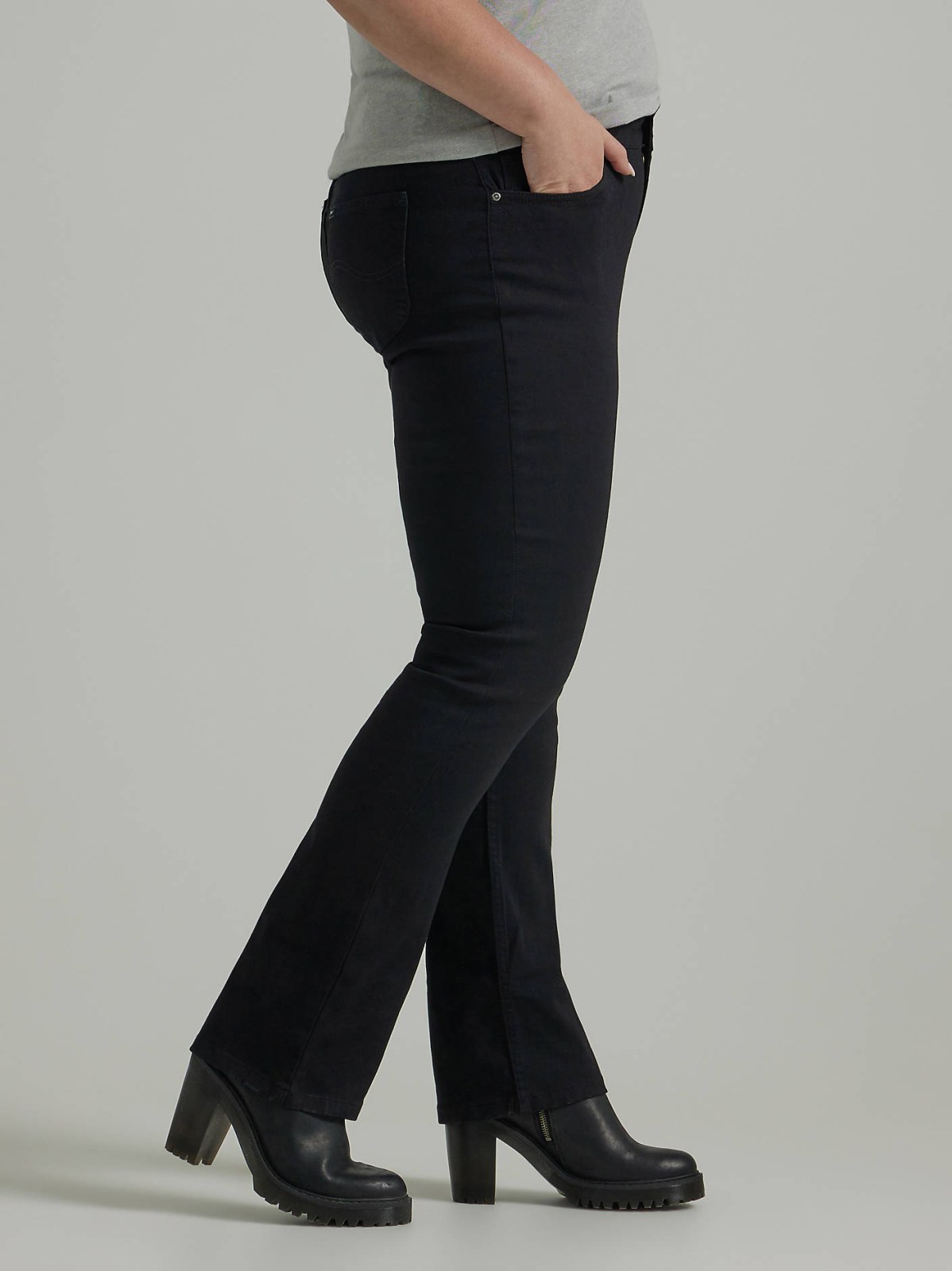 Women's Legendary Regular Bootcut Jean (Plus) - view 4